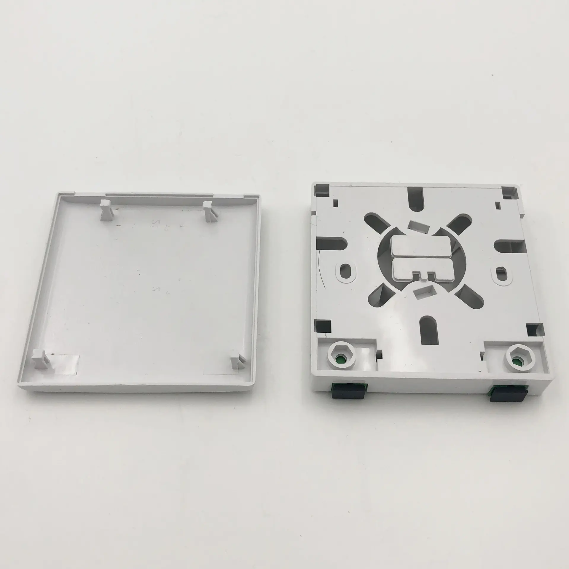 Type 86*86mm ABS Faceplate Smart Wall Socket Smart Home Panel 2 core outlet fiber optical terminal box mini factory
